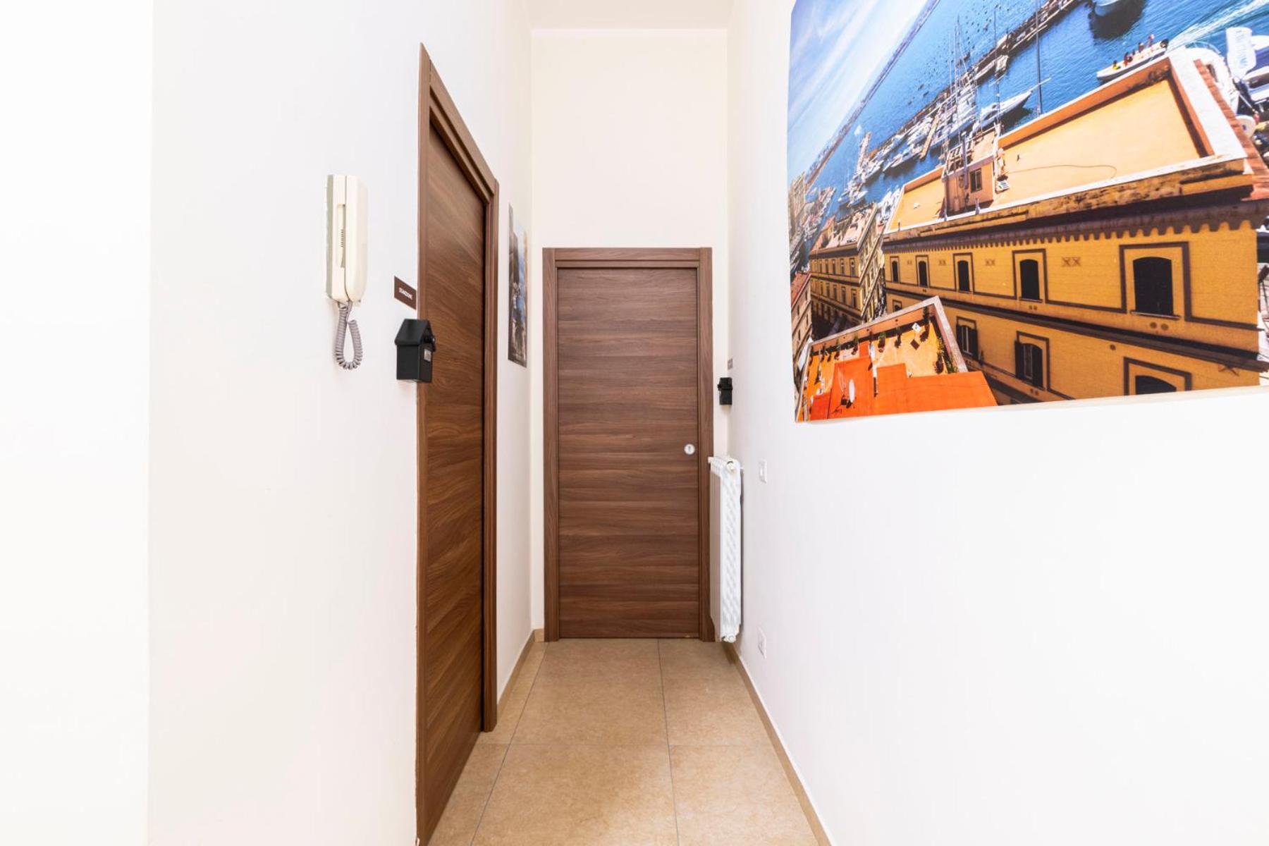 Corso 138 - Sleep & Fly - By Domusextra Bed and Breakfast Νάπολη Εξωτερικό φωτογραφία