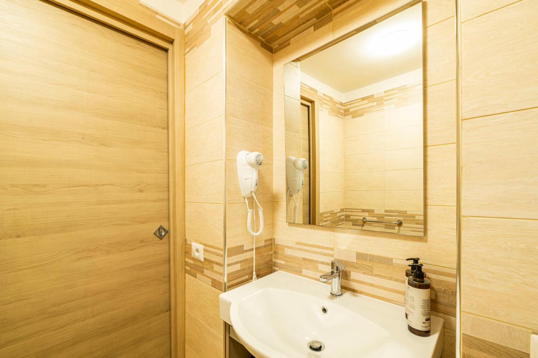 Corso 138 - Sleep & Fly - By Domusextra Bed and Breakfast Νάπολη Εξωτερικό φωτογραφία